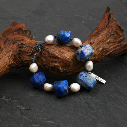 Lapis lazuli and pearl bracelet with S925 charm; faceted blue beads and white pearls